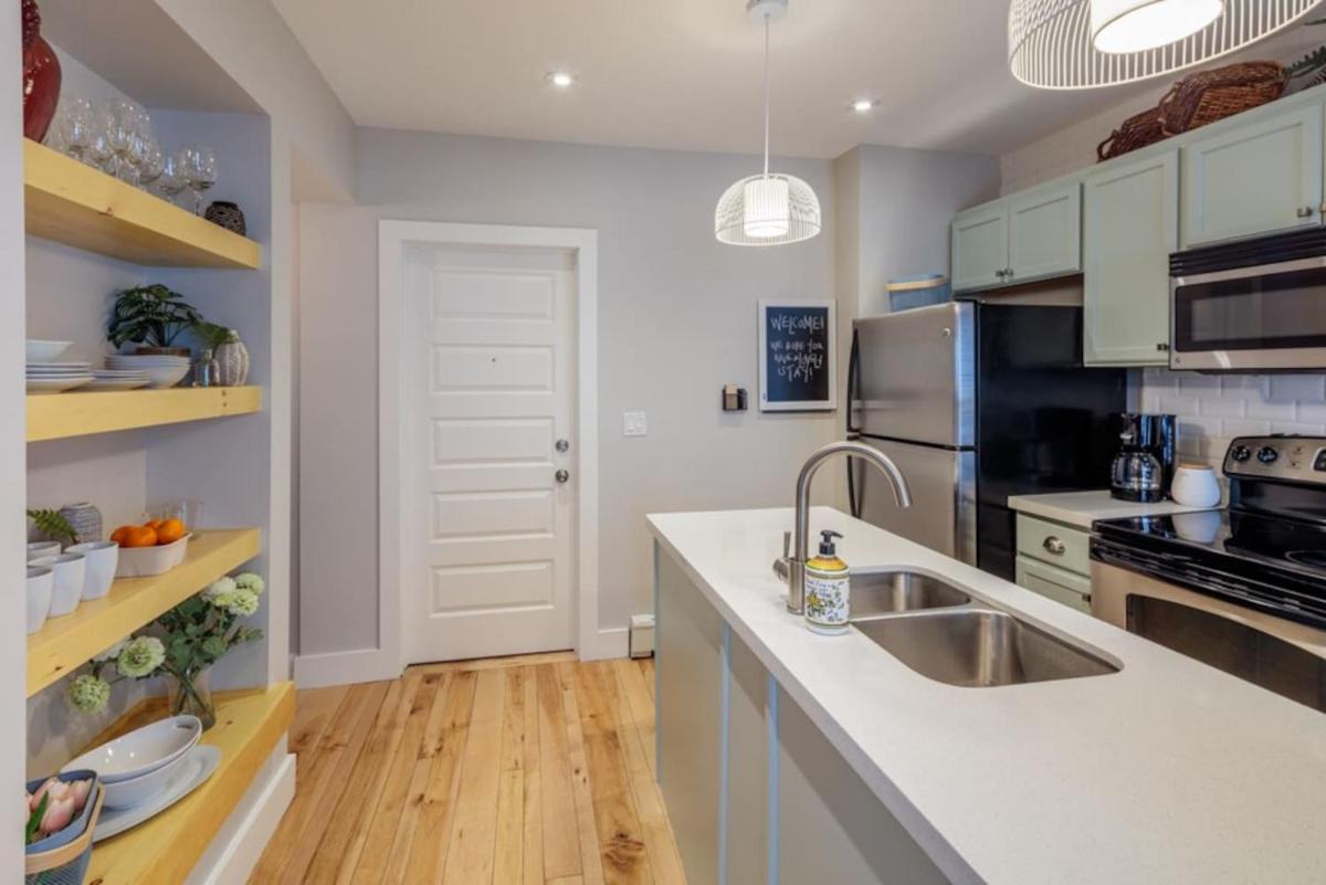 Suitetrails - The Hillside House - Downtown Kingston