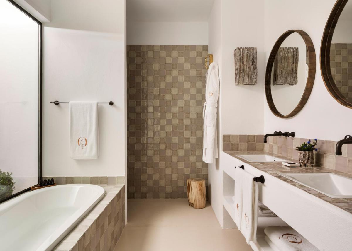 Uma casa de banho em Quinta Da Comporta - Wellness Boutique Resort