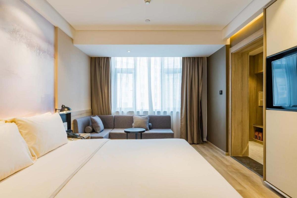 Atour Hotel Shangrao Central Square - Housity