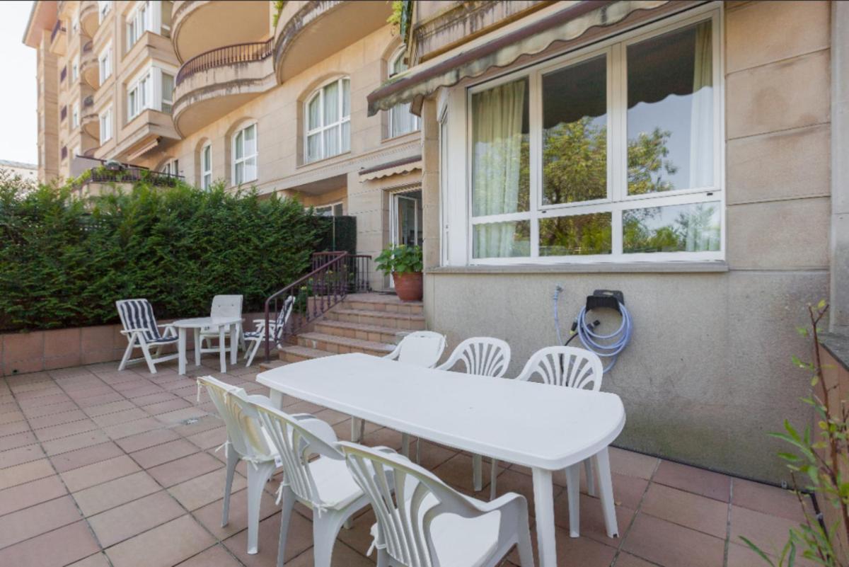 Ondarreta Beach & Terrace - Housity