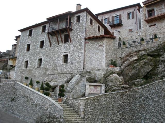Archontiko Deligianni - Housity