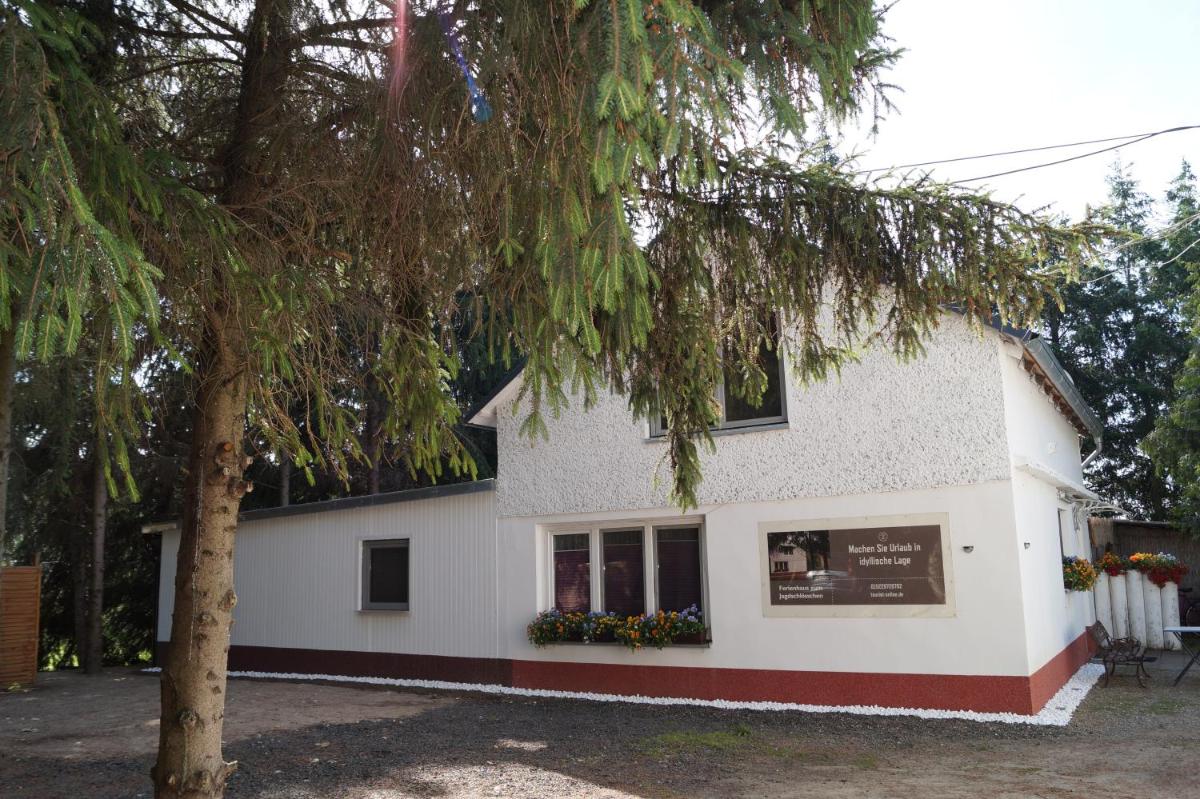 Ferienhaus zum Jagdschlösschen - Housity
