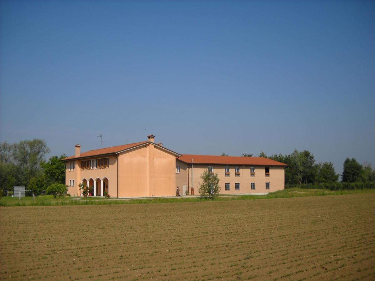 Agriturismo Campi Di Grano - Housity