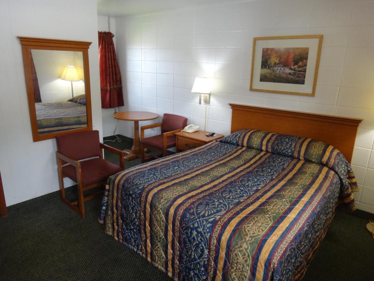 Tower Motel - Housity