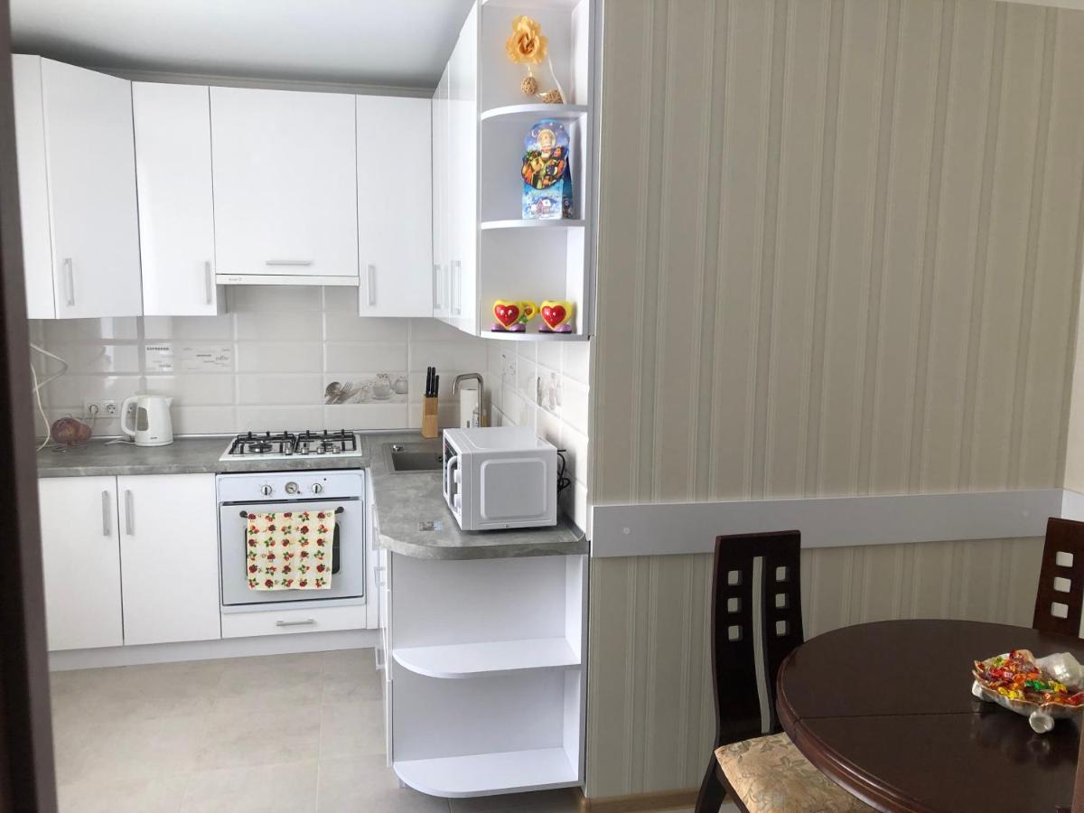 Центр міста Апартаменты - Housity
