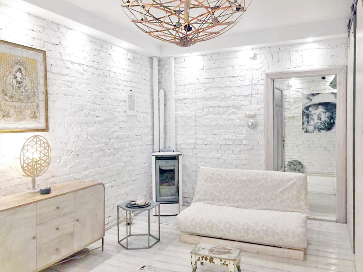 WHITE HOUSE - silesian loft apartment - Housity