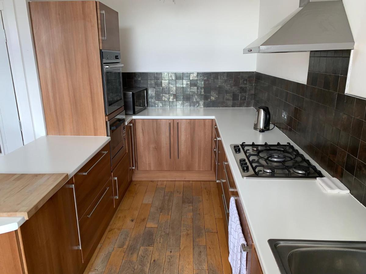 The Village Tavern Apartment - Housity
