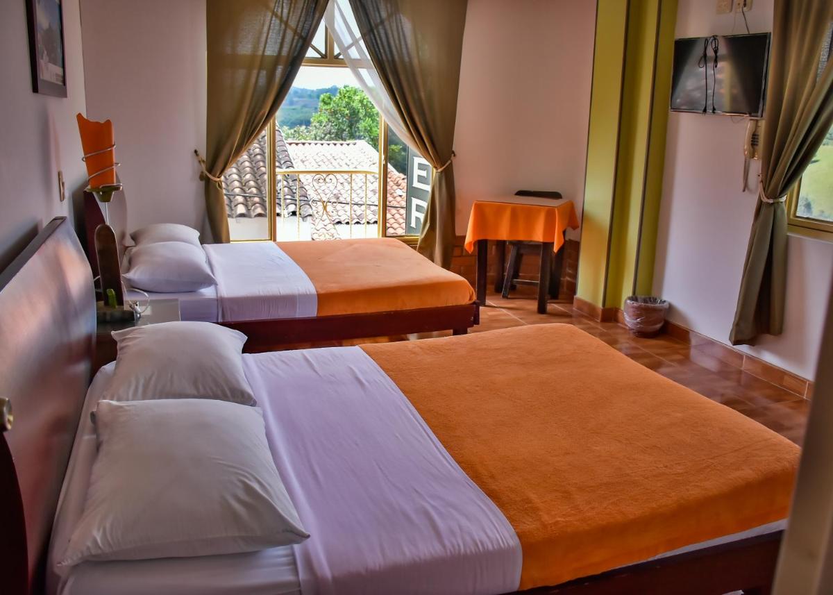 Hotel La Terraza - Housity