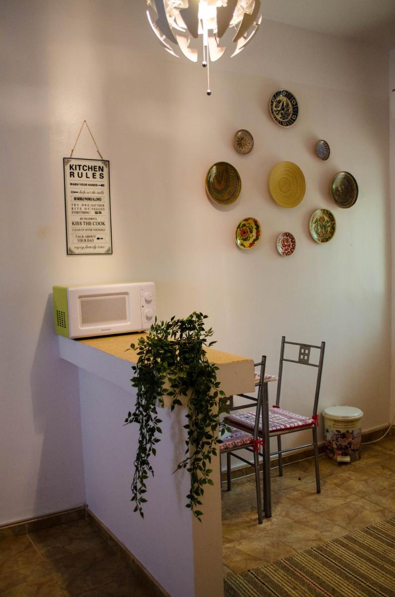 Collosal Studio - Housity