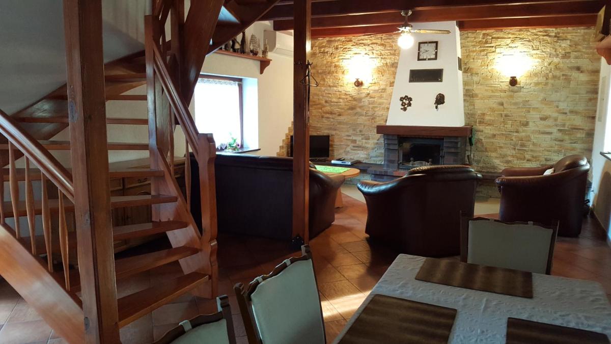 Dom wakacyjny - Housity