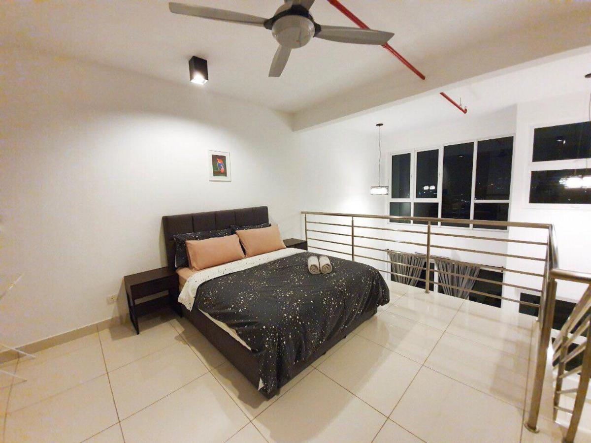 Yenni Duplex @ DeCentrum, Kajang - Hizvo