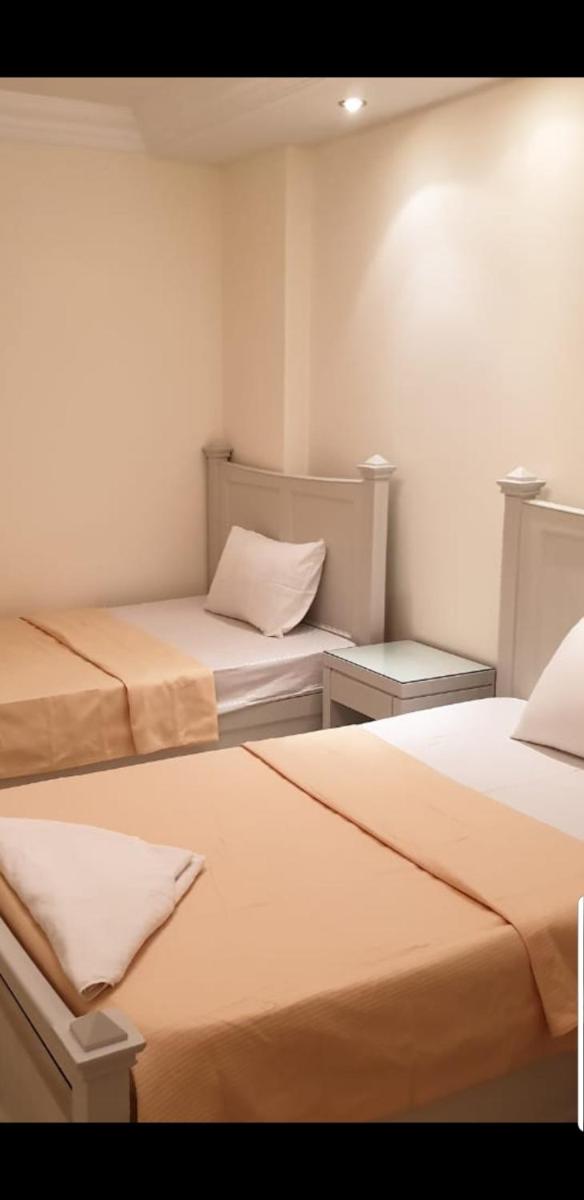 Khaled Ibn Al Waleed Apartment by Alexander the Great Hotel - Housity