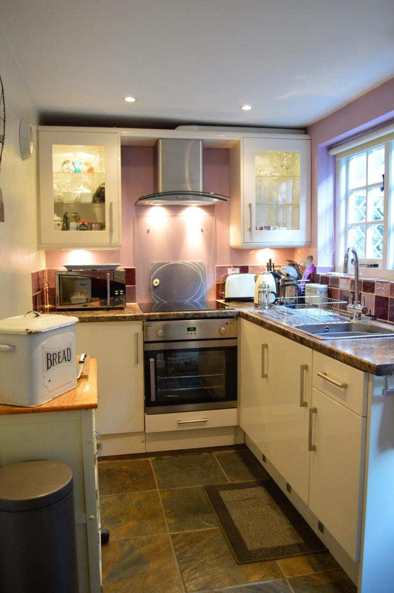 19 Upper Linney - Housity