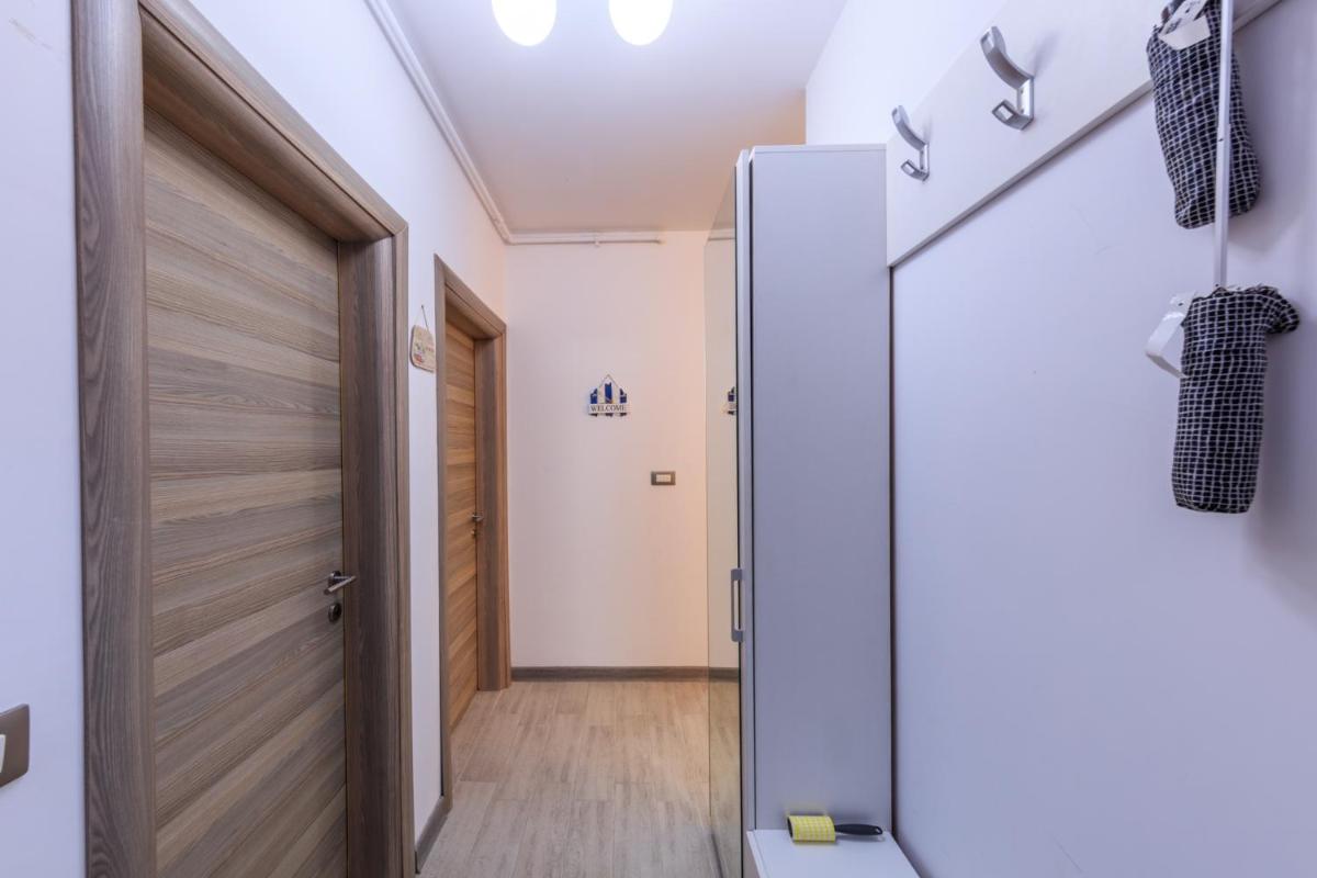 Alezzi Chic Apartment Mamaia - Housity
