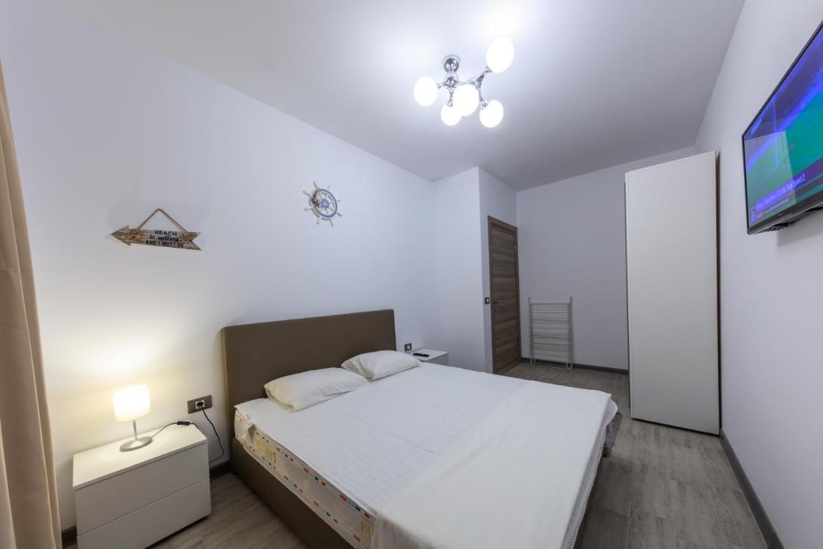 Alezzi Chic Apartment Mamaia - Housity