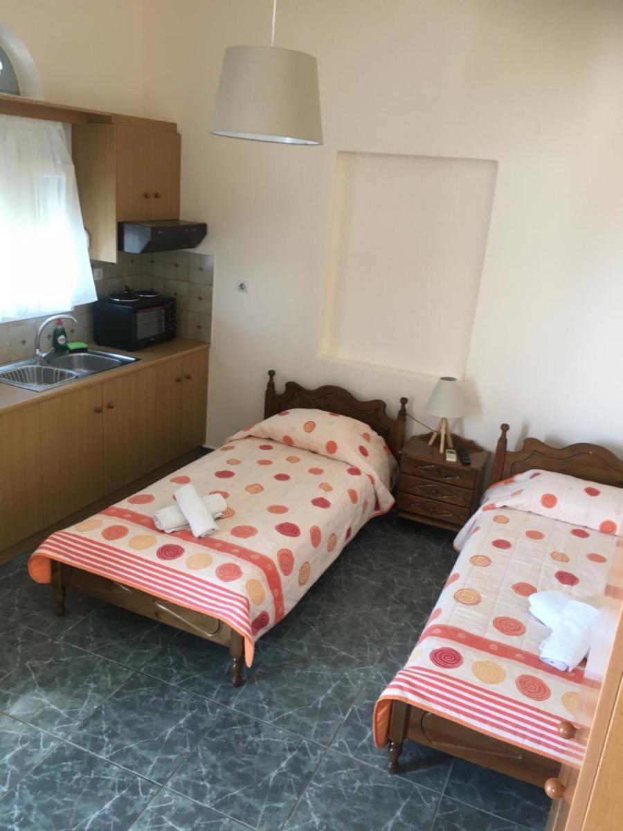 Petrosfamily2 - Housity