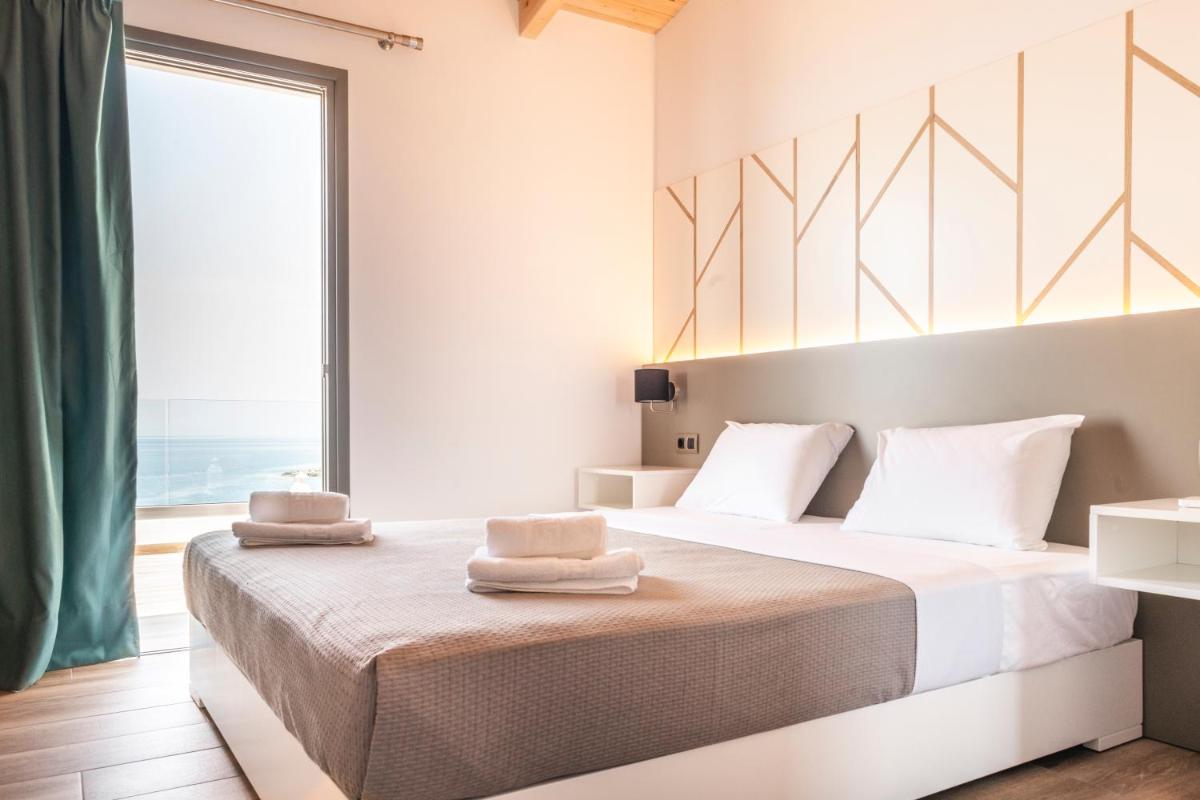 First House - Housity