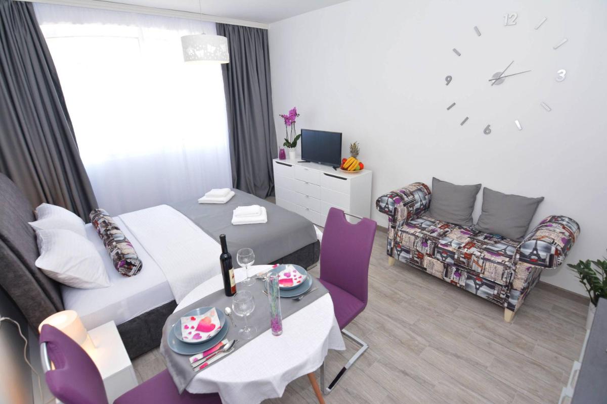 Small Oasis Apartment - Housity