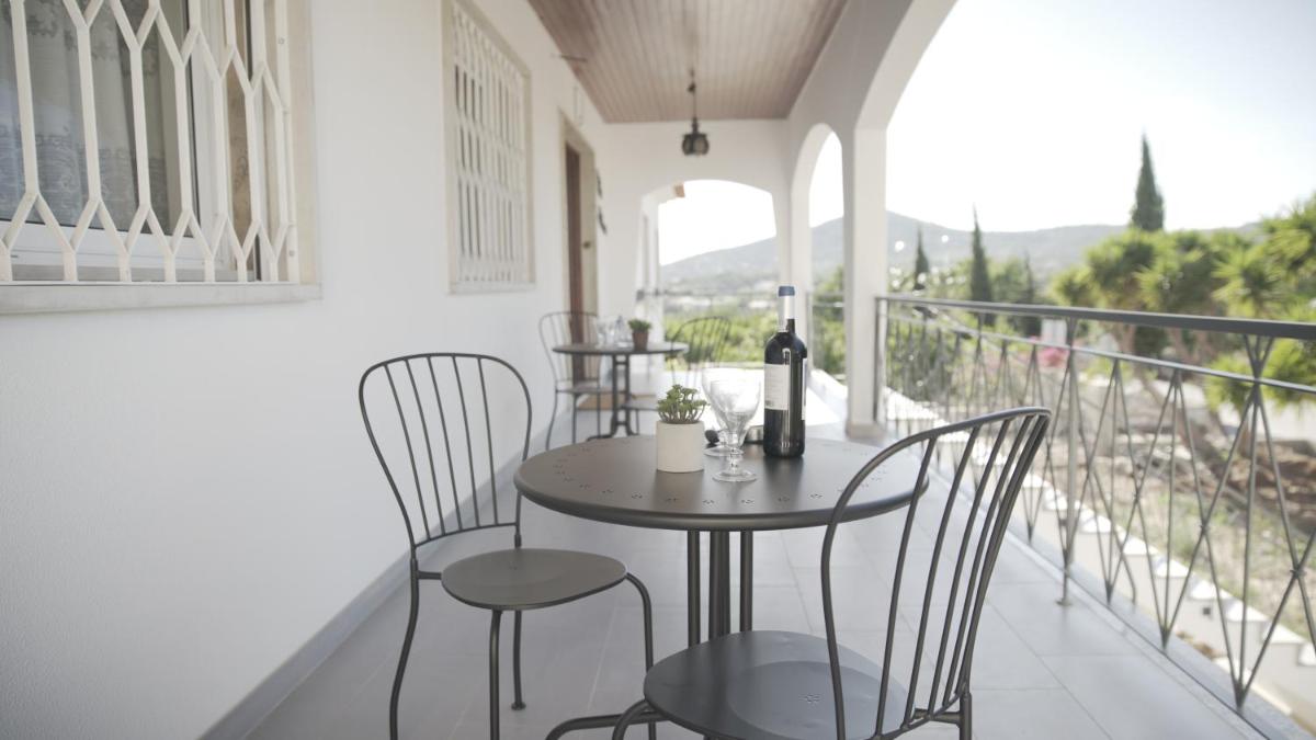 Vila Milreu Guest House - Housity