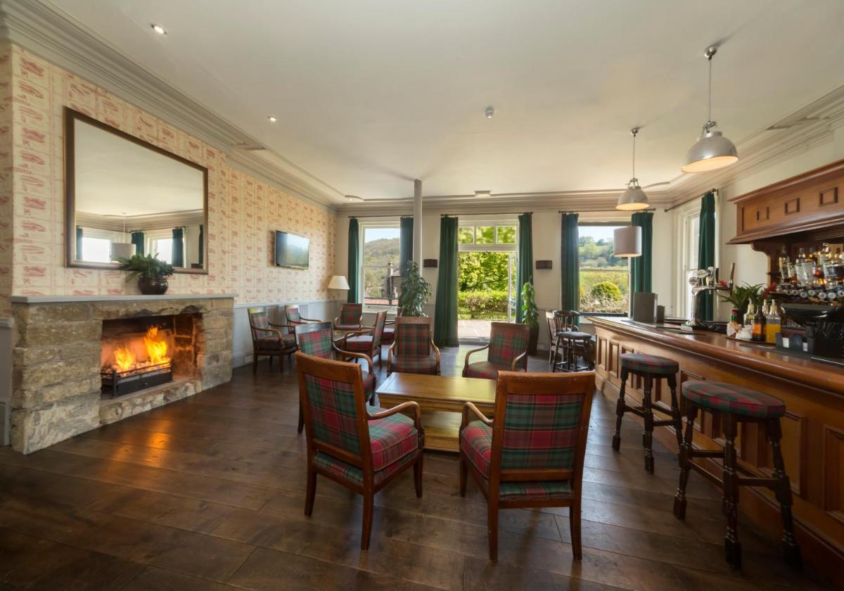 Best Western Limpley Stoke Hotel - Housity