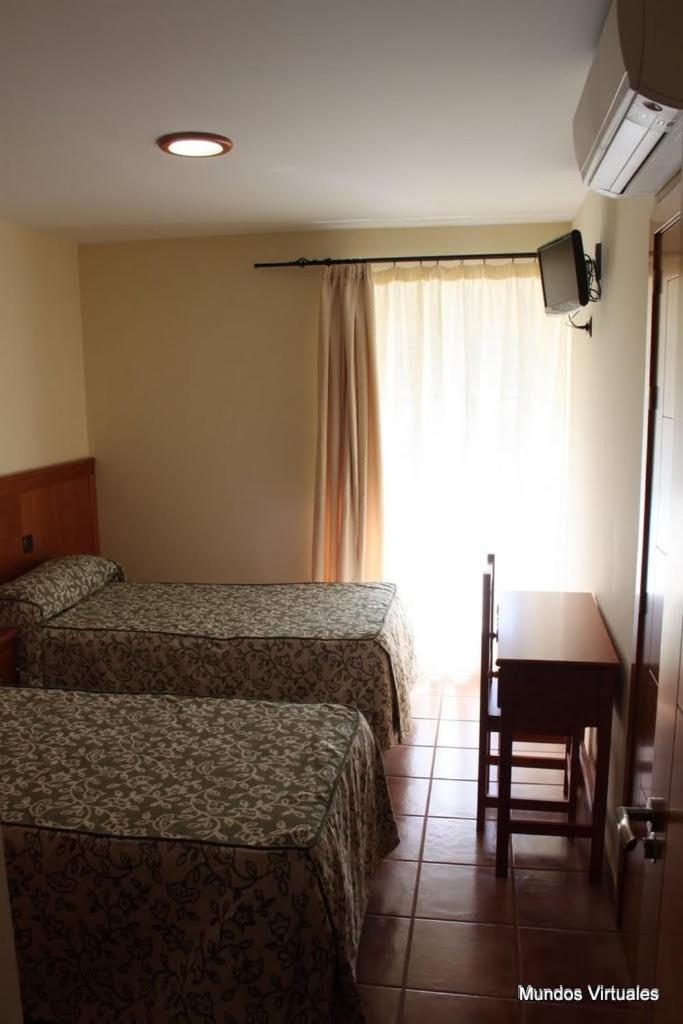 Nuevo Hostal Paulino - Housity