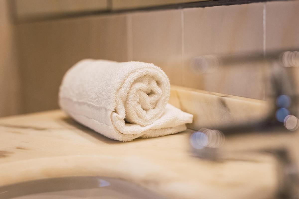 FLORIT FLATS - Cozy 2 Bedroom Apartment by the City of Arts and Science - Housity