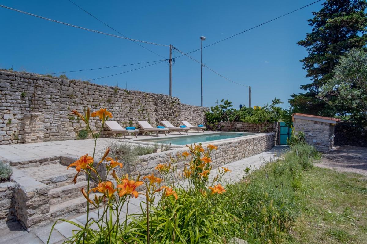 Unique Antistress Oasis Villa Antiqua - Housity