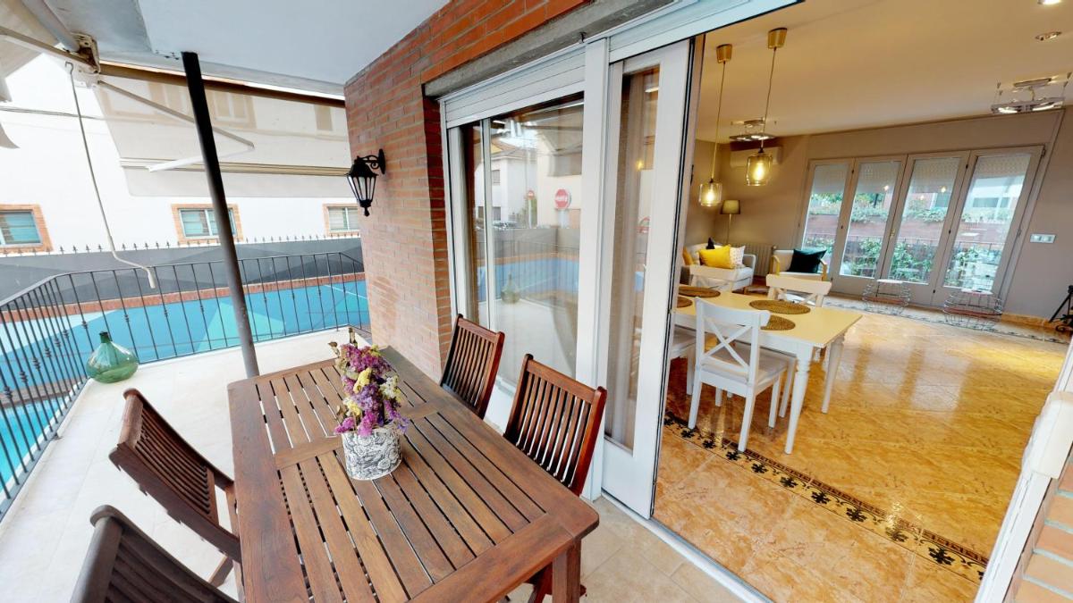 HOUSE OF JOY , CASA EN BANYOLES - Housity