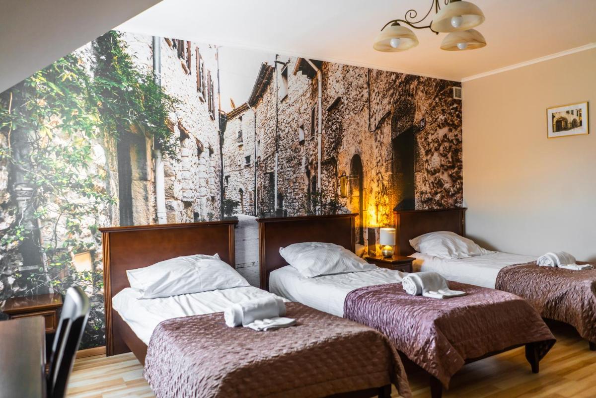 Dworek Helena - Housity