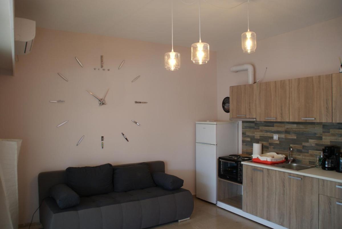 Suitetrails - The Victoria Square Apartments