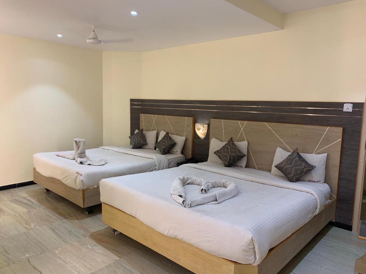 Hotel Temple City - Housity