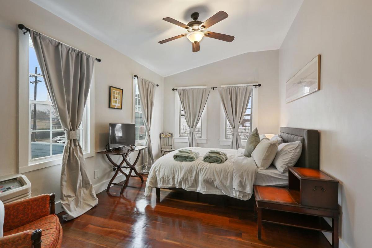 Freret Apartments near Streetcar & Tulane - Housity