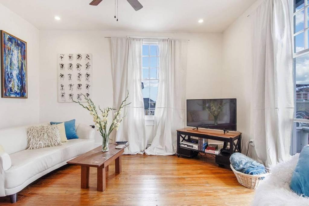Freret Apartments near Streetcar & Tulane - Housity