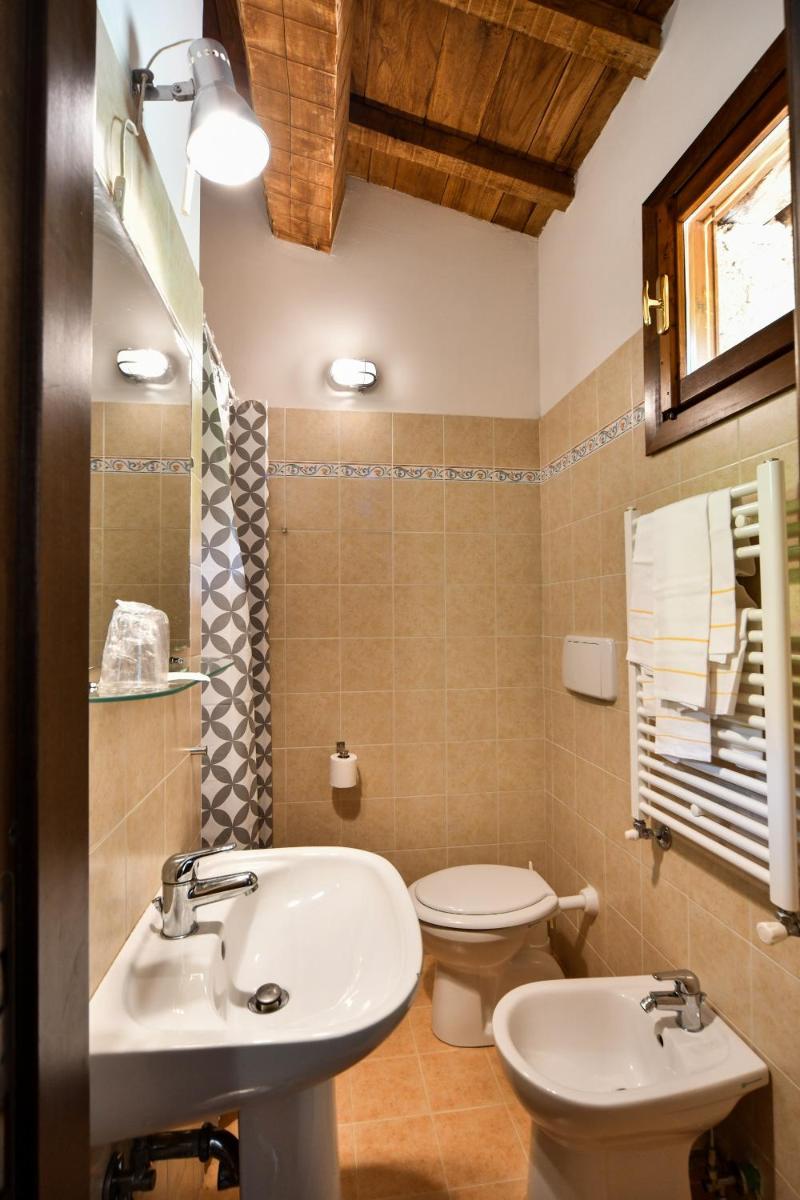 AGRITURISMO LA VALLE DEI BRONZETTI - Housity