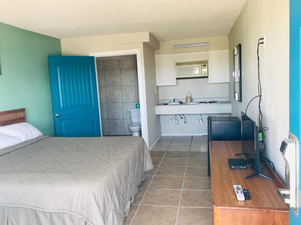 Lakeside inn - Housity