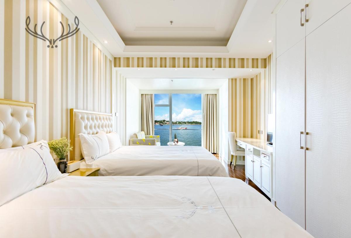 Xiamen Twin Tower Sea View Apartment - Housity