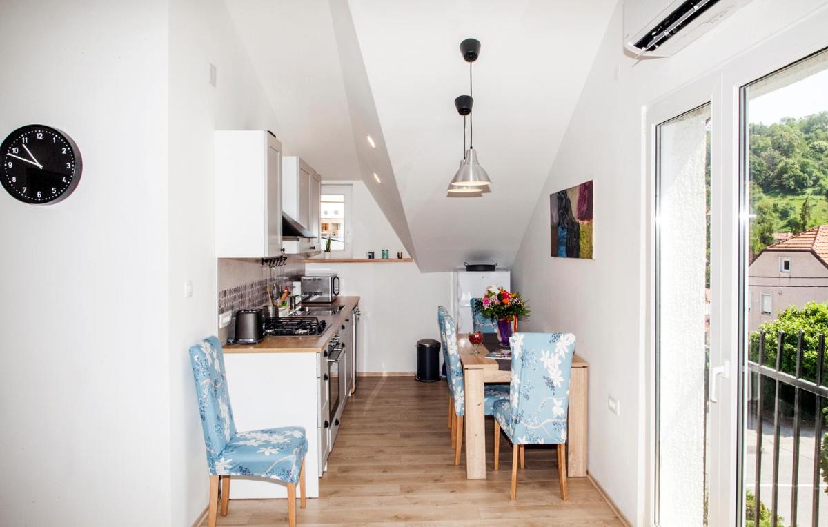 Apple tree - Housity