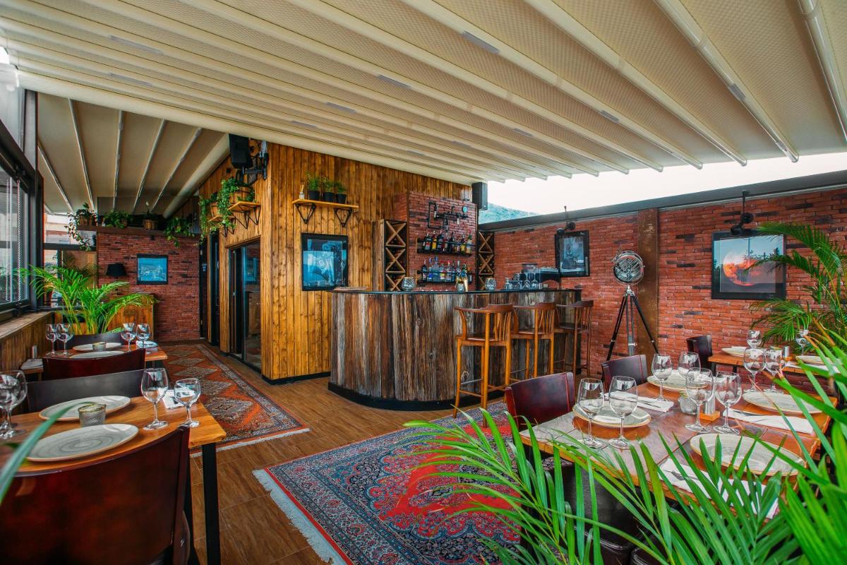 Suitetrails - Urban Boutique Hotel