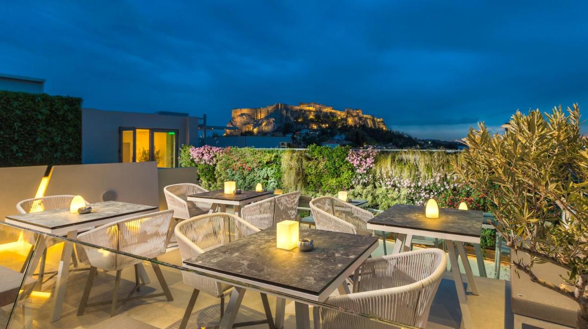 Central Hotel - Housity