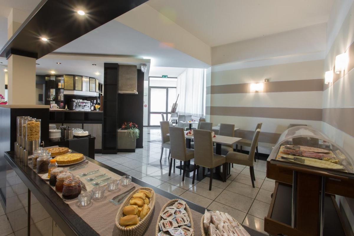 Airport Hotel Malpensa - Housity