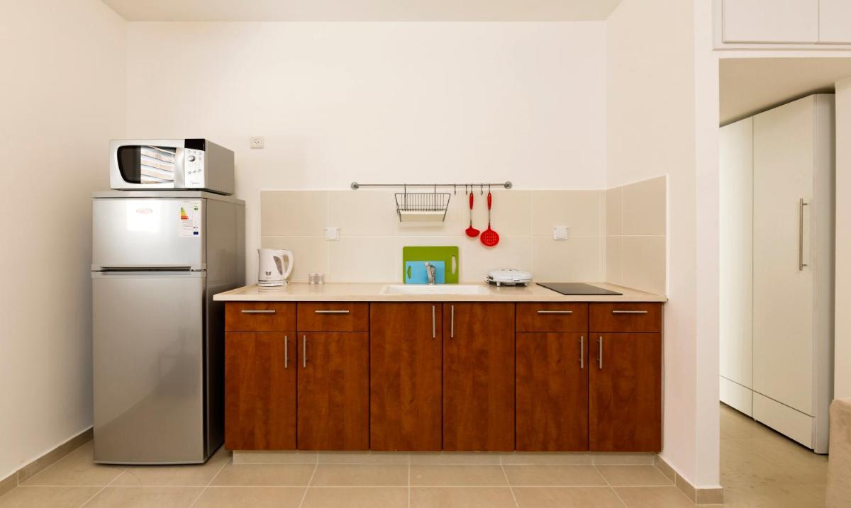 Home4Trip Bat Yam - Housity