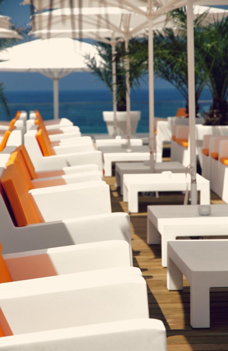 Coin salon dans l'établissement Le Grand Hotel de la Plage