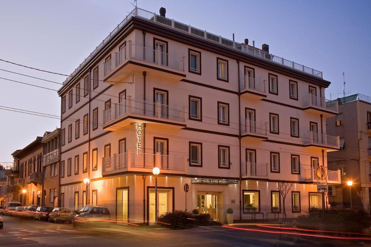 Card International Hotel - Housity