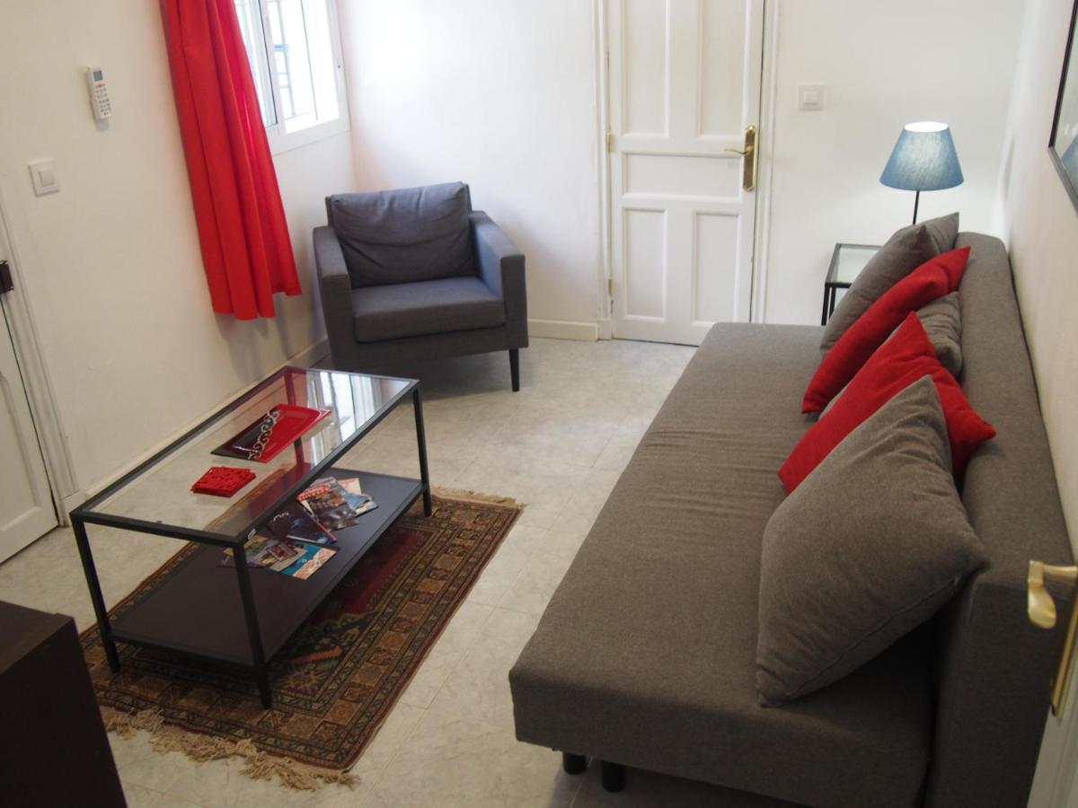 Casa Valientes B - Free private parking, patio, WiFi & AC - Housity