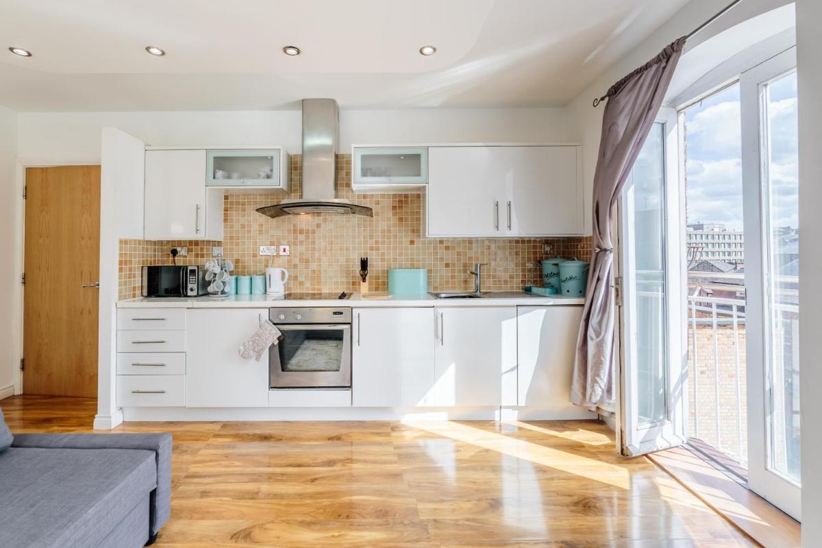 Luxury Central Newcastle Apartment 23 - Housity