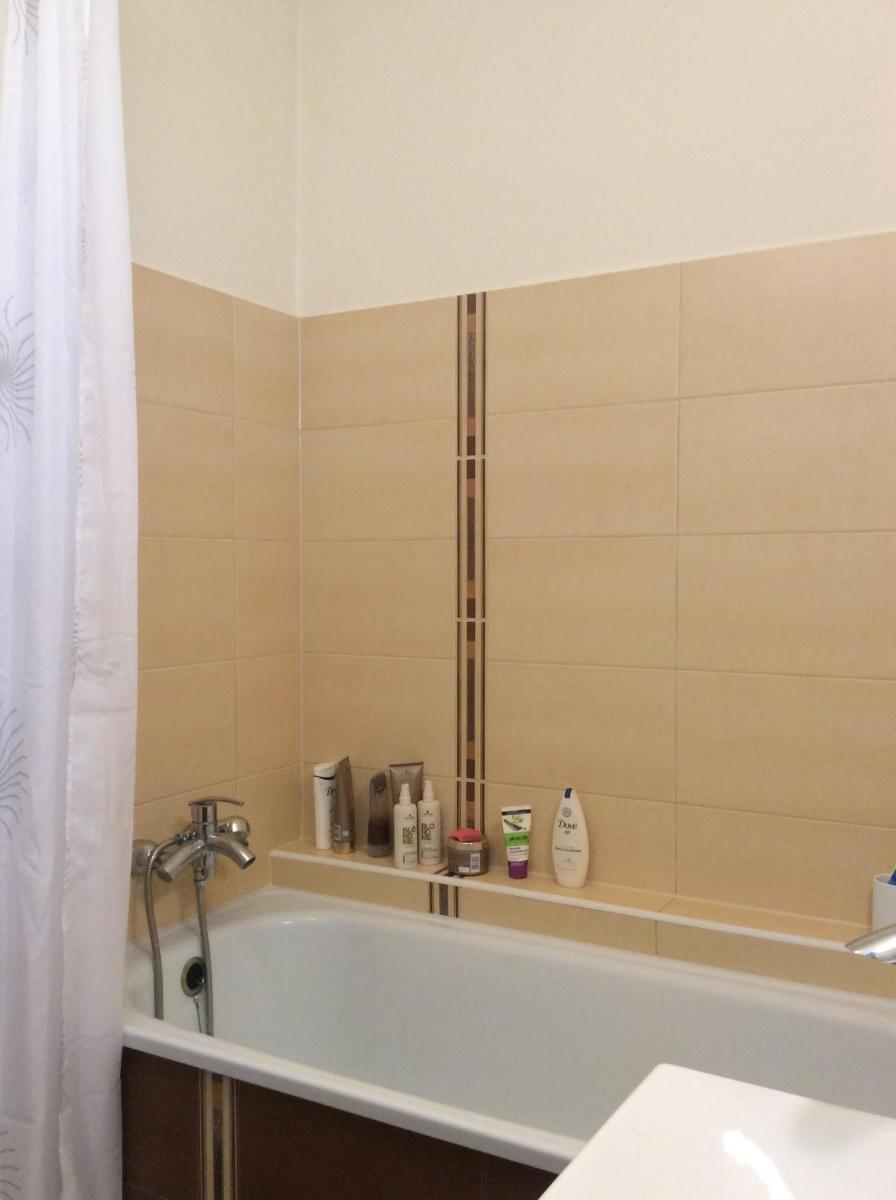 Beautiful, exotic 2 room flat with balcony and air-con in Komárom - Housity
