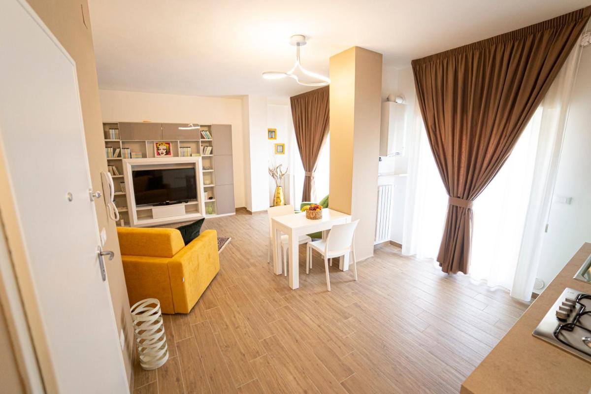 Chez Moi - Housity