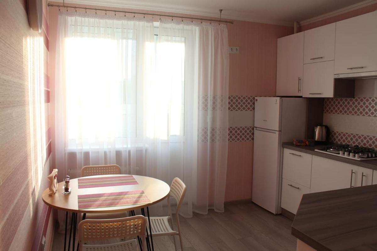 Suitetrails - Apartment next to airport Boryspil