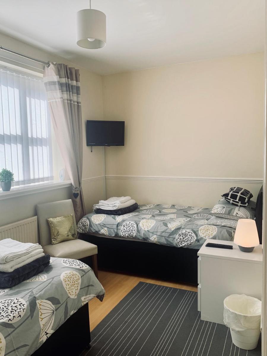 Be My Guest Liverpool - Ground Floor Apartment with Parking - Housity