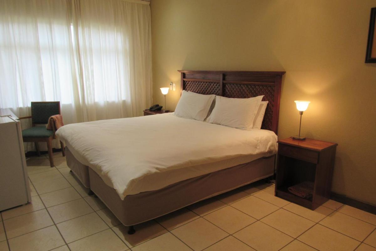 Suitetrails - Emafini Country Lodge